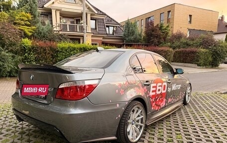 BMW 5 серия, 2004 год, 1 250 000 рублей, 13 фотография