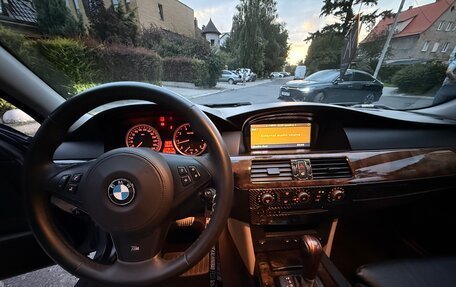 BMW 5 серия, 2004 год, 1 250 000 рублей, 19 фотография