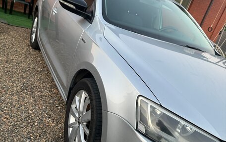 Volkswagen Jetta VI, 2013 год, 820 000 рублей, 3 фотография