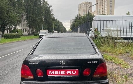 Lexus GS II рестайлинг, 2001 год, 695 000 рублей, 3 фотография