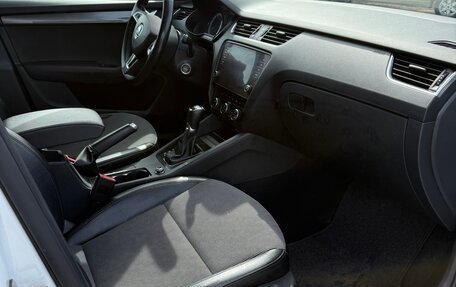 Skoda Octavia, 2017 год, 1 630 000 рублей, 7 фотография
