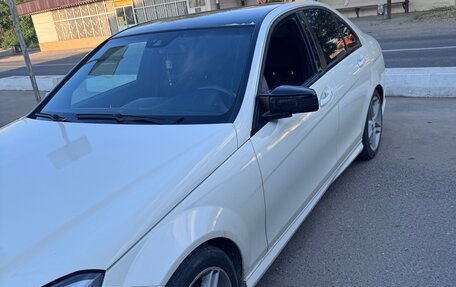 Mercedes-Benz C-Класс, 2012 год, 1 230 000 рублей, 2 фотография