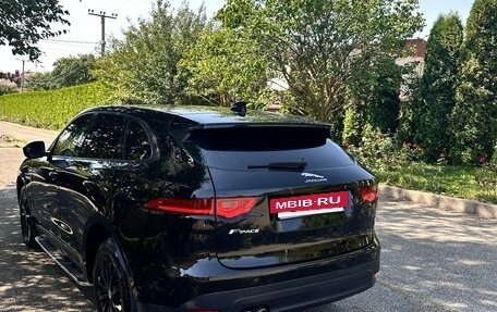 Jaguar F-Pace, 2016 год, 1 880 000 рублей, 2 фотография