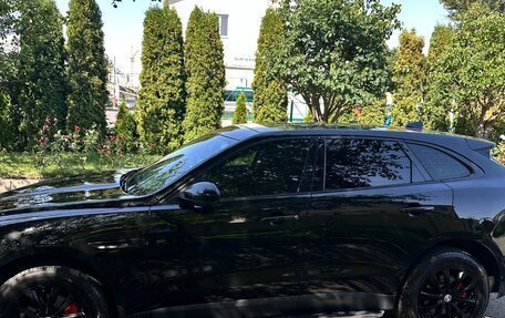 Jaguar F-Pace, 2016 год, 1 880 000 рублей, 4 фотография