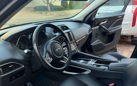 Jaguar F-Pace, 2016 год, 1 880 000 рублей, 7 фотография