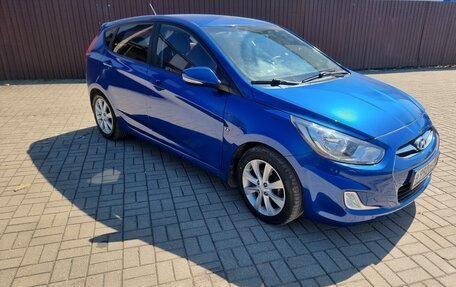 Hyundai Solaris II рестайлинг, 2011 год, 660 000 рублей, 5 фотография