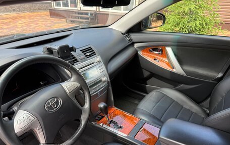 Toyota Camry, 2011 год, 1 600 000 рублей, 10 фотография