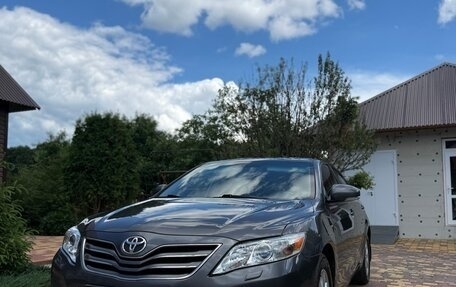 Toyota Camry, 2011 год, 1 600 000 рублей, 4 фотография