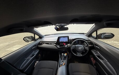 Toyota C-HR I рестайлинг, 2018 год, 1 750 000 рублей, 20 фотография