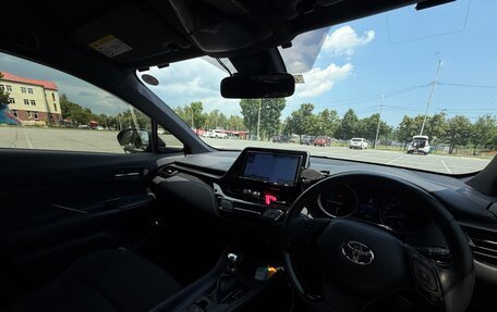 Toyota C-HR I рестайлинг, 2018 год, 1 750 000 рублей, 19 фотография