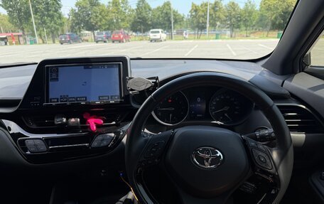 Toyota C-HR I рестайлинг, 2018 год, 1 750 000 рублей, 17 фотография