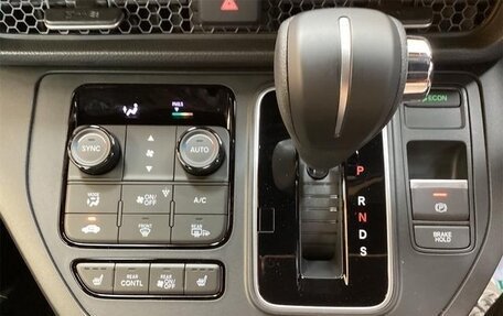 Honda Stepwgn, 2026 год, 2 450 000 рублей, 14 фотография
