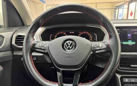 Volkswagen T-Cross I, 2022 год, 1 410 005 рублей, 9 фотография