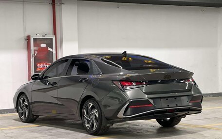 Hyundai Elantra, 2023 год, 1 744 700 рублей, 4 фотография