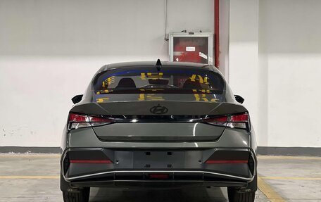 Hyundai Elantra, 2023 год, 1 744 700 рублей, 6 фотография