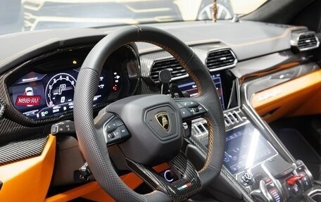 Lamborghini Urus I, 2023 год, 35 900 000 рублей, 17 фотография
