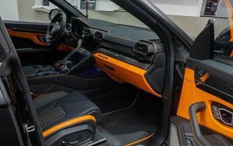 Lamborghini Urus I, 2023 год, 35 900 000 рублей, 29 фотография