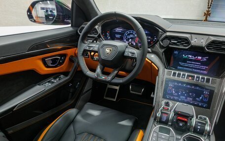 Lamborghini Urus I, 2023 год, 35 900 000 рублей, 23 фотография