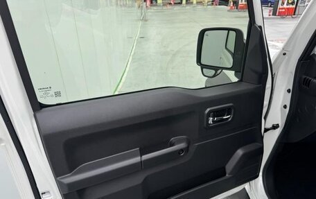 Suzuki Jimny, 2025 год, 1 890 000 рублей, 38 фотография