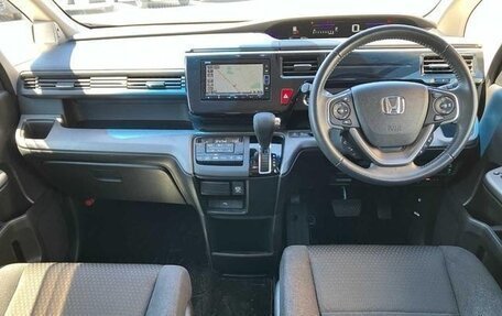 Honda Stepwgn IV, 2022 год, 1 890 099 рублей, 5 фотография