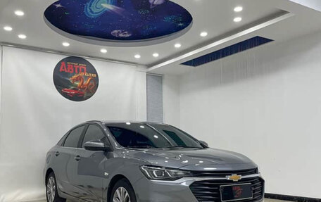 Chevrolet Monza, 2022 год, 1 300 000 рублей, 3 фотография