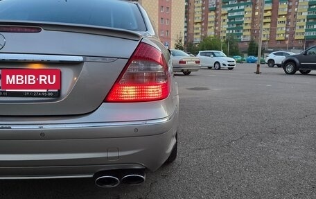 Mercedes-Benz E-Класс, 2003 год, 880 000 рублей, 3 фотография