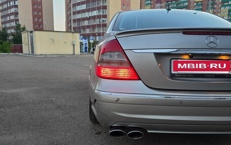 Mercedes-Benz E-Класс, 2003 год, 880 000 рублей, 4 фотография
