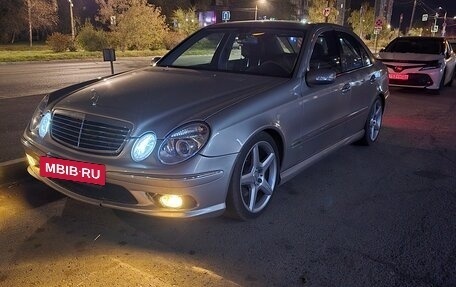 Mercedes-Benz E-Класс, 2003 год, 880 000 рублей, 24 фотография
