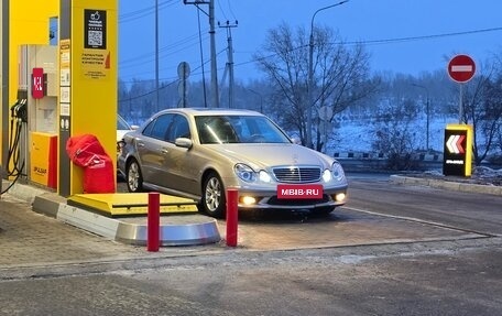 Mercedes-Benz E-Класс, 2003 год, 880 000 рублей, 21 фотография