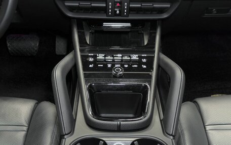 Porsche Cayenne III, 2023 год, 13 900 000 рублей, 39 фотография