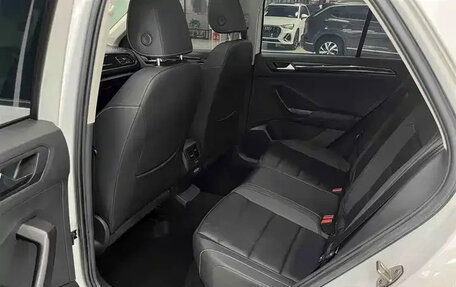 Volkswagen T-Roc I, 2023 год, 1 960 000 рублей, 17 фотография