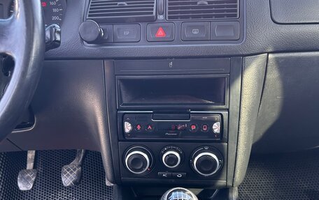 Volkswagen Golf IV, 2002 год, 500 000 рублей, 9 фотография