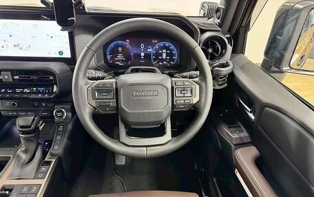 Toyota Land Cruiser Prado, 2024 год, 7 800 000 рублей, 14 фотография
