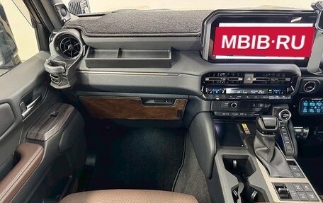 Toyota Land Cruiser Prado, 2024 год, 7 800 000 рублей, 13 фотография