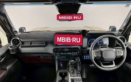 Toyota Land Cruiser Prado, 2024 год, 7 800 000 рублей, 12 фотография