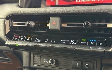 Toyota Land Cruiser Prado, 2024 год, 7 800 000 рублей, 27 фотография