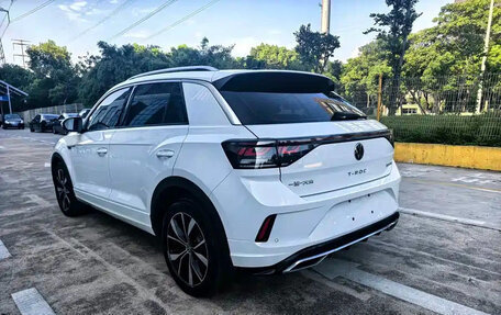 Volkswagen T-Roc I, 2023 год, 1 700 111 рублей, 6 фотография