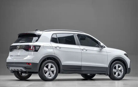 Volkswagen T-Cross I, 2022 год, 1 550 111 рублей, 6 фотография