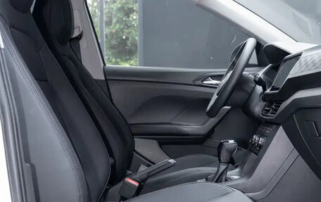 Volkswagen T-Cross I, 2022 год, 1 550 111 рублей, 12 фотография