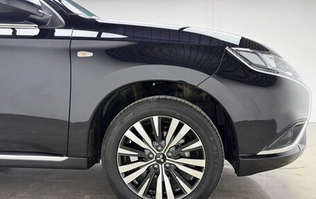 Mitsubishi Outlander III рестайлинг 3, 2022 год, 2 200 005 рублей, 7 фотография