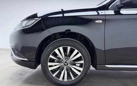 Mitsubishi Outlander III рестайлинг 3, 2022 год, 2 200 005 рублей, 6 фотография