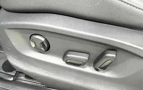 Volkswagen Tiguan II, 2022 год, 2 530 000 рублей, 8 фотография