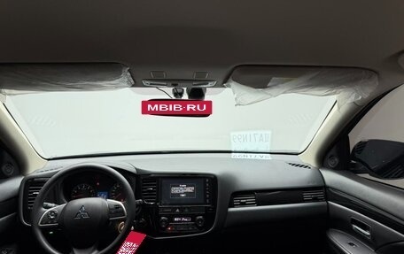 Mitsubishi Outlander III рестайлинг 3, 2022 год, 2 200 005 рублей, 12 фотография
