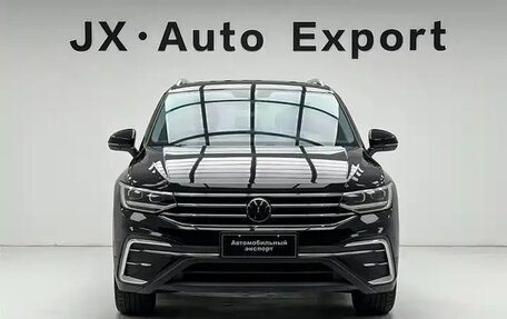 Volkswagen Tiguan II, 2022 год, 2 570 000 рублей, 2 фотография