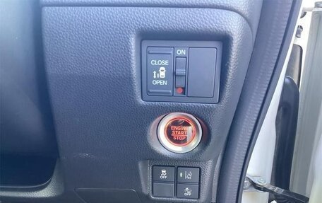 Honda N-BOX II, 2020 год, 630 002 рублей, 10 фотография