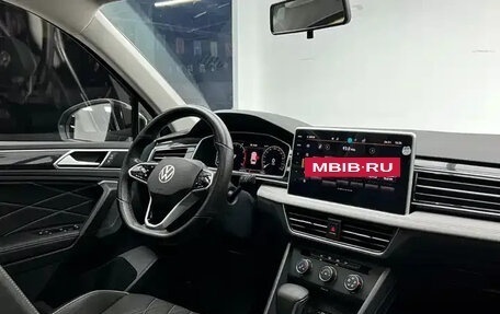 Volkswagen Tiguan II, 2022 год, 2 570 000 рублей, 21 фотография