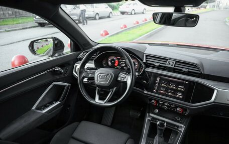 Audi Q3, 2019 год, 2 516 000 рублей, 13 фотография