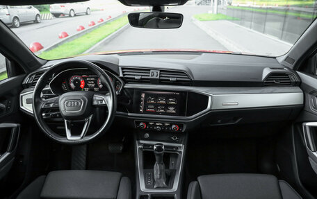 Audi Q3, 2019 год, 2 516 000 рублей, 14 фотография