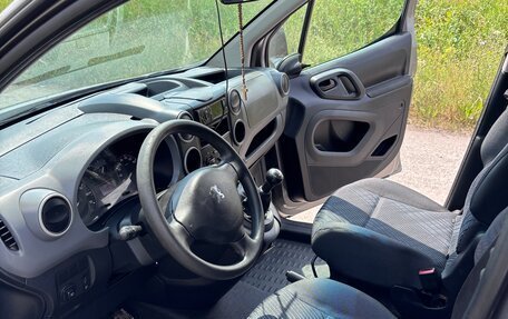 Peugeot Partner II рестайлинг 2, 2009 год, 660 000 рублей, 11 фотография