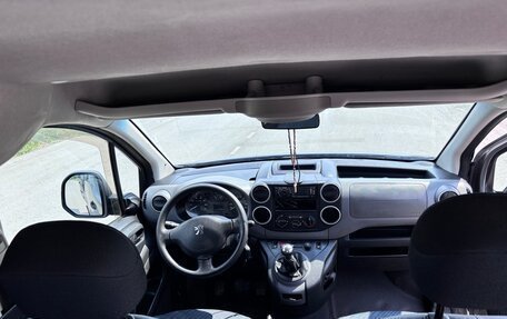 Peugeot Partner II рестайлинг 2, 2009 год, 660 000 рублей, 16 фотография